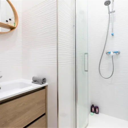 Apartment ★ Charmant/nice ★ Proche/near La Defense & Paris *